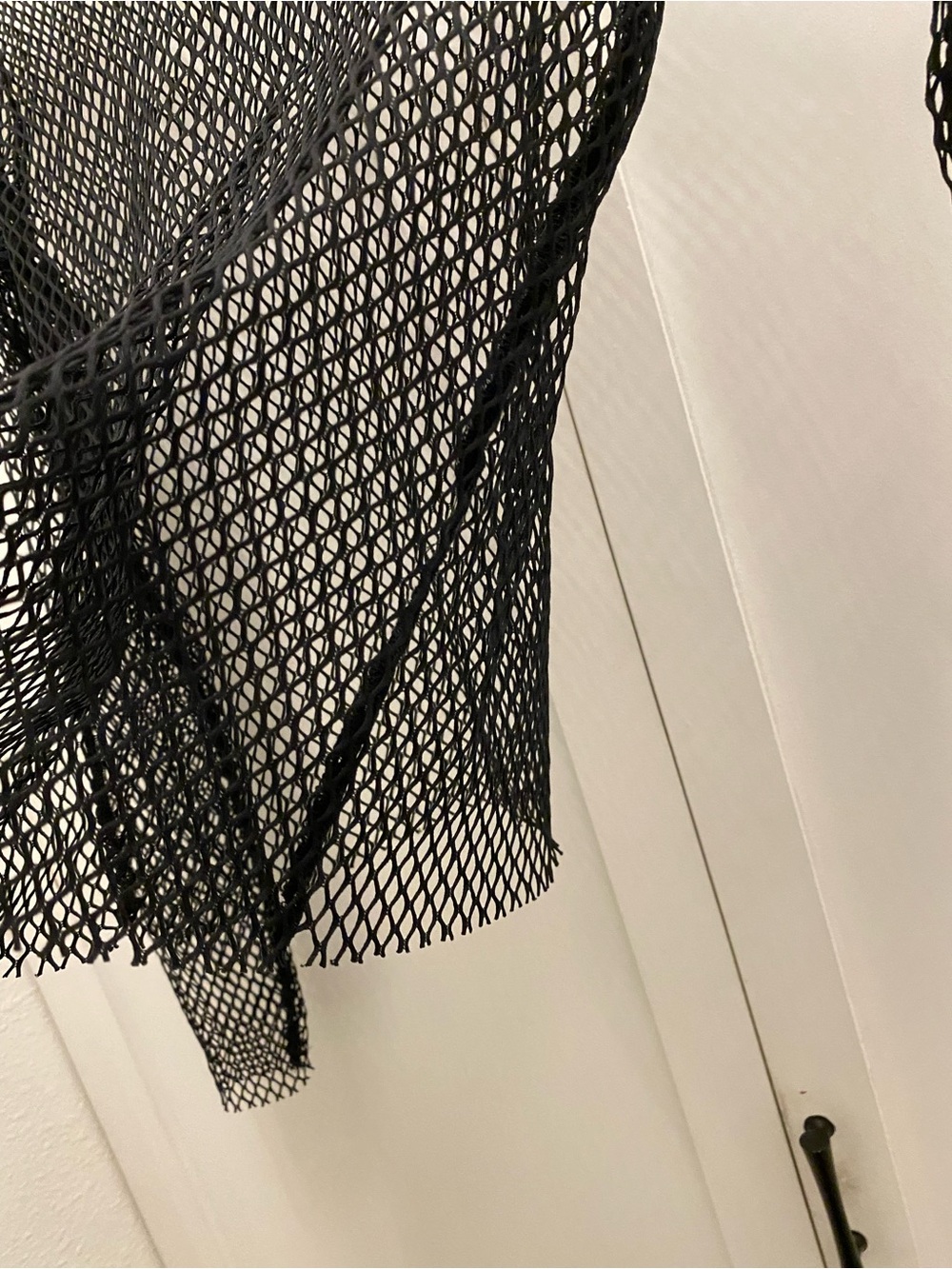 Bershka Black Fishnet Long-Sleeve Crop Top - Picture 7 of 9